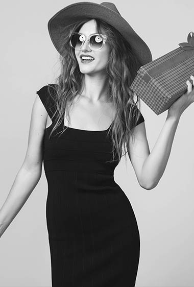 lunettes de soleil Michael Kors Manduel-lunettes nimes-opticien Nimes-lunettes pour enfants Nimes-lunettes de vue Nimes-optometrie Gard-lentilles de contact Nimes-lunettes pour bebes Gard-opticien pour enfants Gard