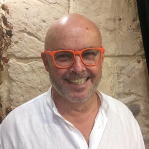 DMLA Nimes-verres Essilor Nimes-opticien de proximite-opticien Nimes-lunettes pour enfants Nimes-lunettes de vue Nimes-optometrie Gard-lentilles de contact Nimes-lunettes pour bebes Gard-opticien pour enfants Gard